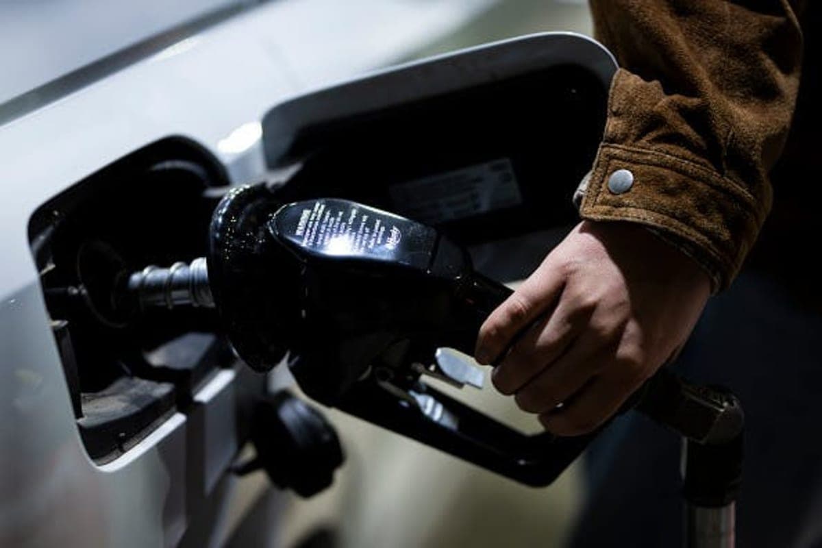 Gas Jumps 60 Cents in Two Weeks, Market Braces for $4 a Gallon